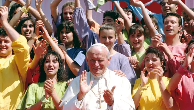 Św JP2 wśród młodzieży