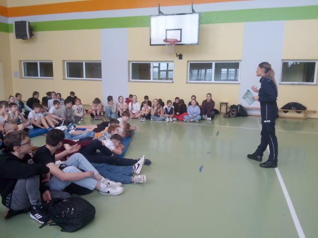 spotkanie z policjantką