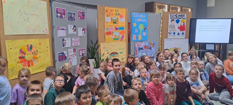 dzieci na spotkaniu